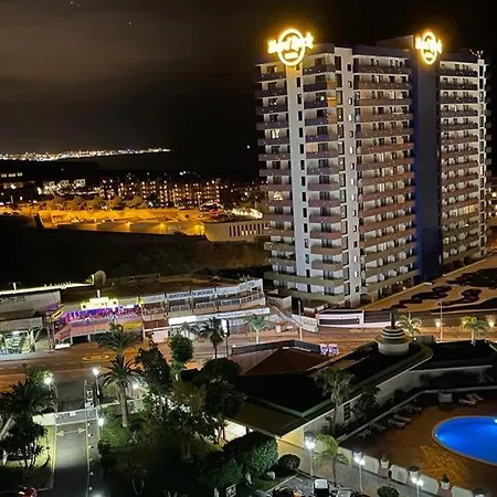 Golden Dreams & Perfect For ***** Apartment