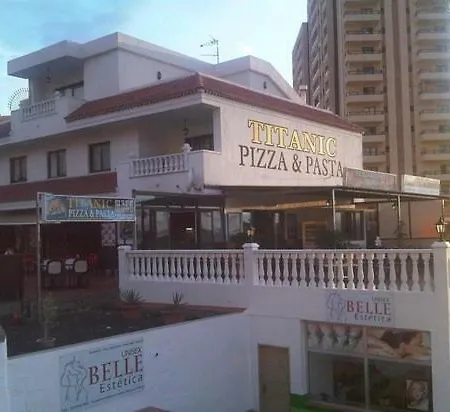 Golden Dreams & Perfect For ***** Апартаменты Адехе