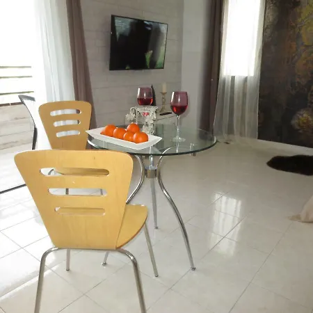 Golden Dreams & Perfect For ***** * Costa Adeje